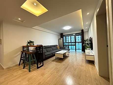 THE 上海市静安寺附近的3卧室大公寓-145平方米|带2个独立浴室