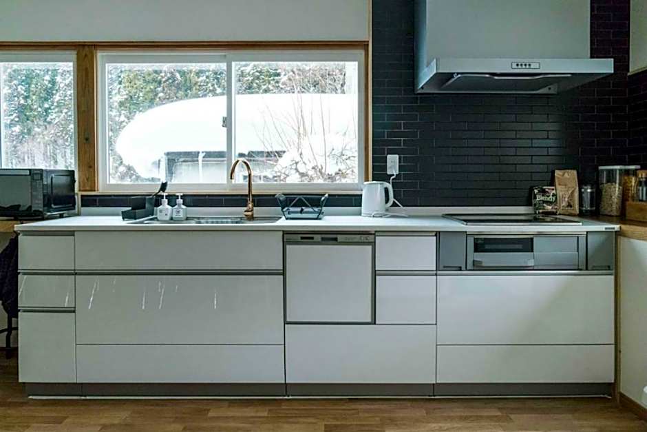 Nozawa Gondola Apartments