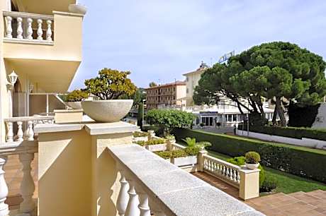 Twin Room with Balcony