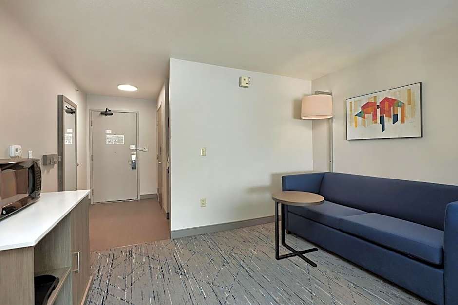 Holiday Inn Express Hotel & Suites Milwaukee-New Berlin By IHG