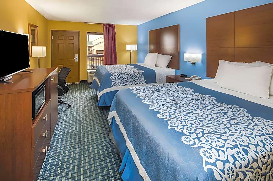 Days Inn by Wyndham Oak Grove/Ft. Campbell