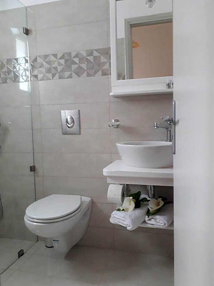 Golden Beach Studios Down Town