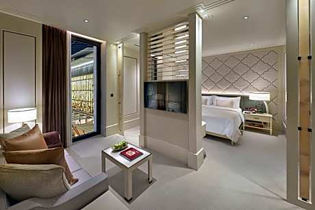 Two-Bedroom Baraha Presidential Suite Queen