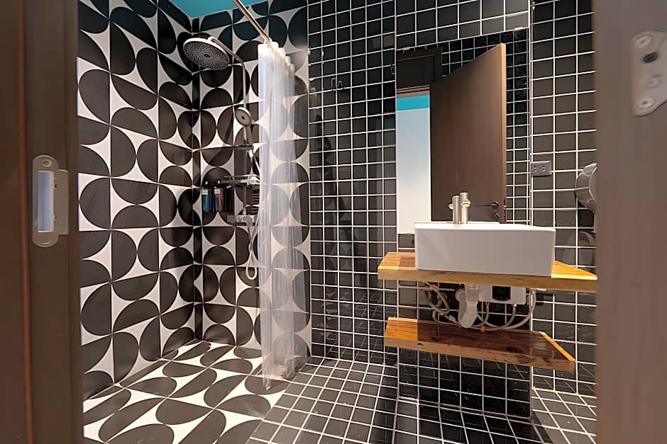 Kadangyan by 3BU Hostel