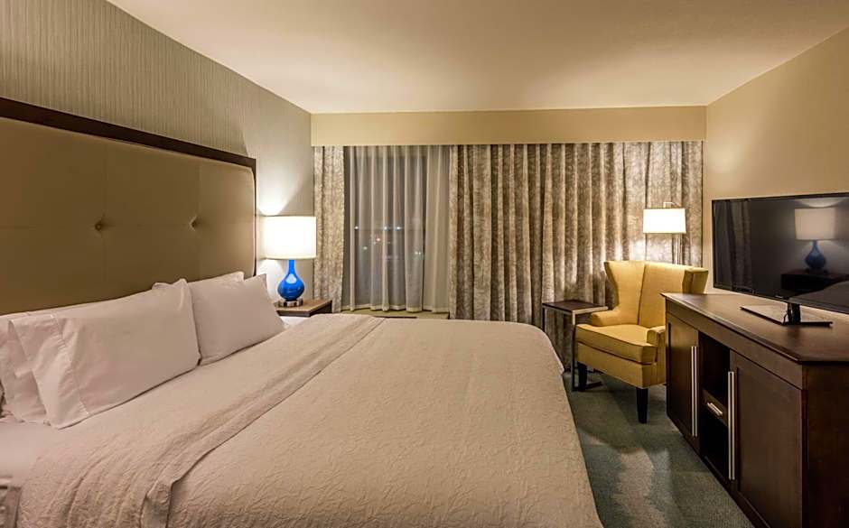 Hampton Inn & Suites Jackson Downtown-Coliseum