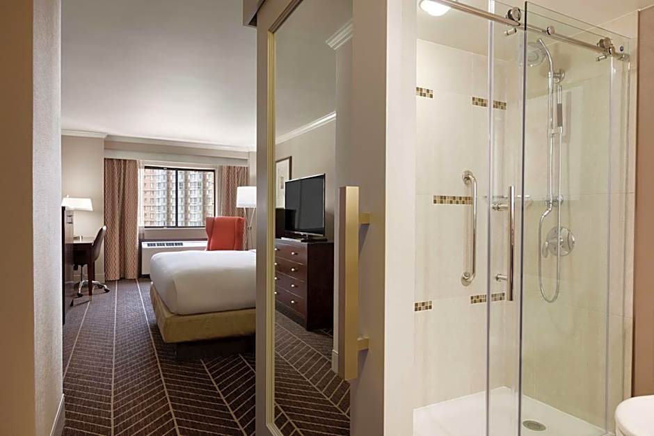 Hilton Arlington And Towers