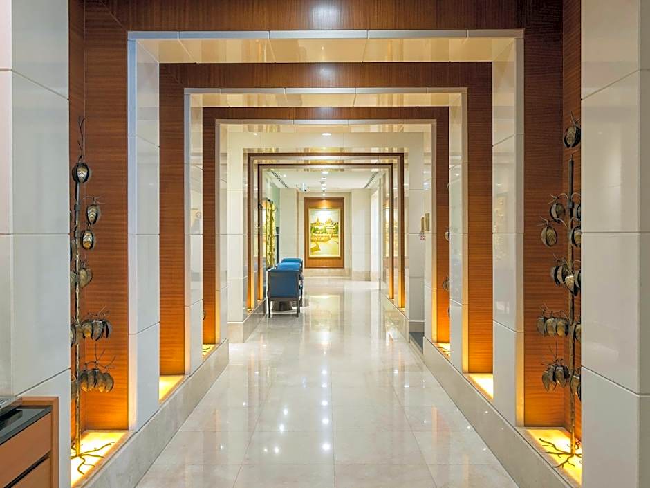 Centre Point Plus Hotel Silom