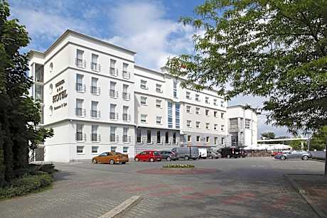 Hotel Iskierka Business & Spa