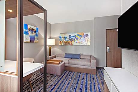 Suite, 2 Queen Beds (Mobility Accessible, Tub) (2 Queen Beds)