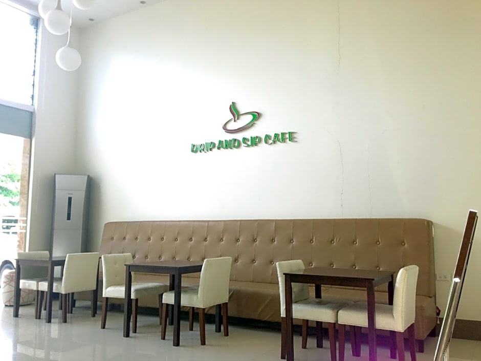 Manhattan Suites Inn