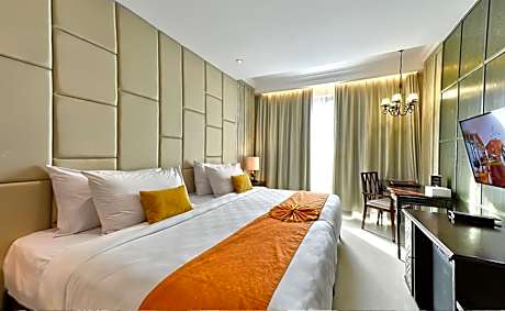 Deluxe Premier Room