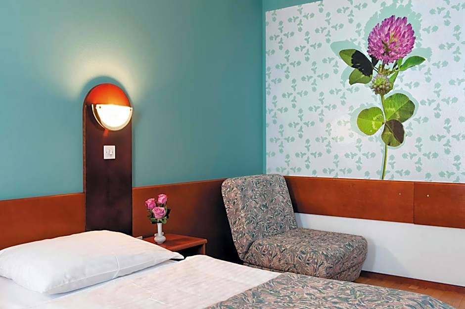 Hotel Tripi, restaurant and pizzeria