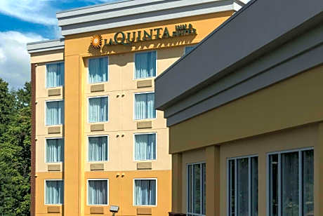 La Quinta Inn & Suites by Wyndham Lynchburg At Liberty Univ.