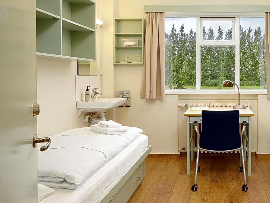 Photo 1 of 4 of Triple Room with Shared Bathroom