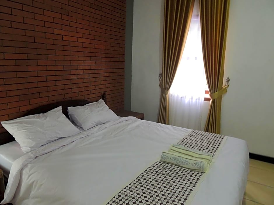 Omah Mardi Syariah by Ndalem Beong