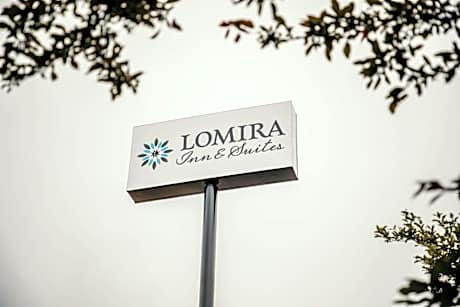 Lomira Inn and Suites