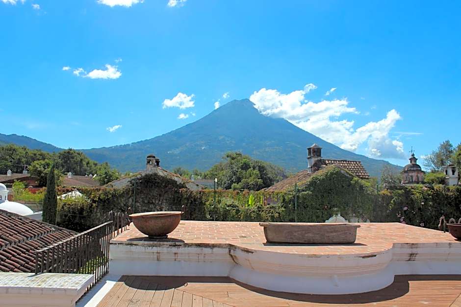 Pensativo House Hotel