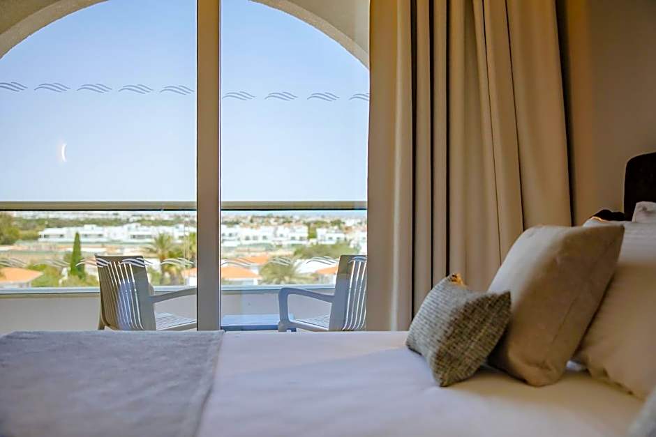Golden Coast Beach Hotel