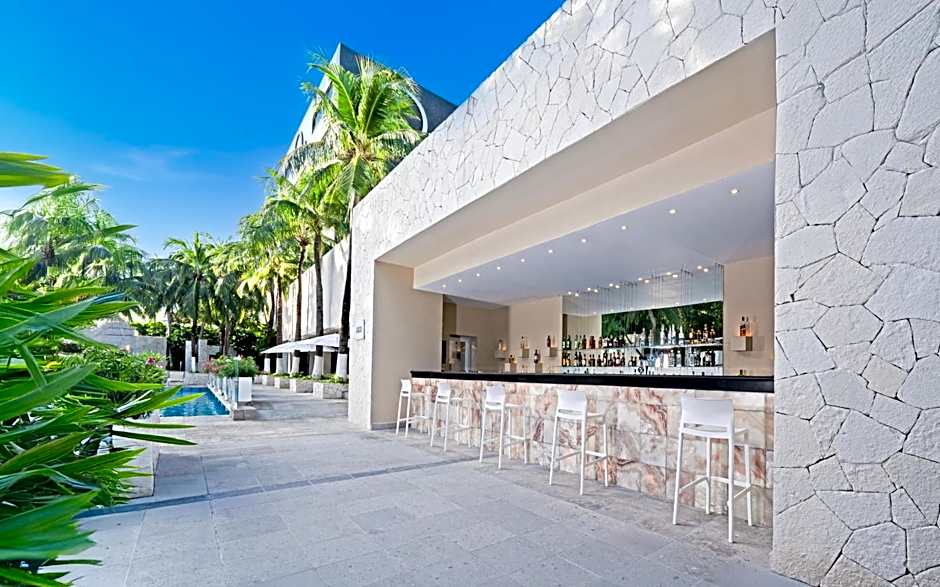 Oh! The Urban Oasis - Adults only