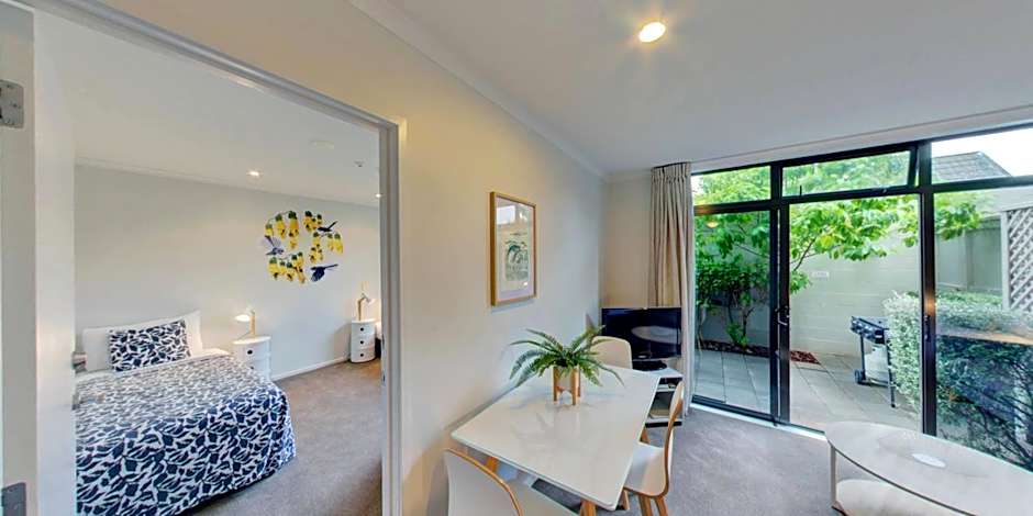 Alpine Lake Motor Lodge