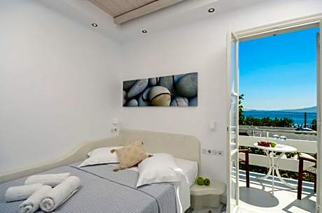 Triple Room with Terrace