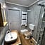 Vanzi Rooms