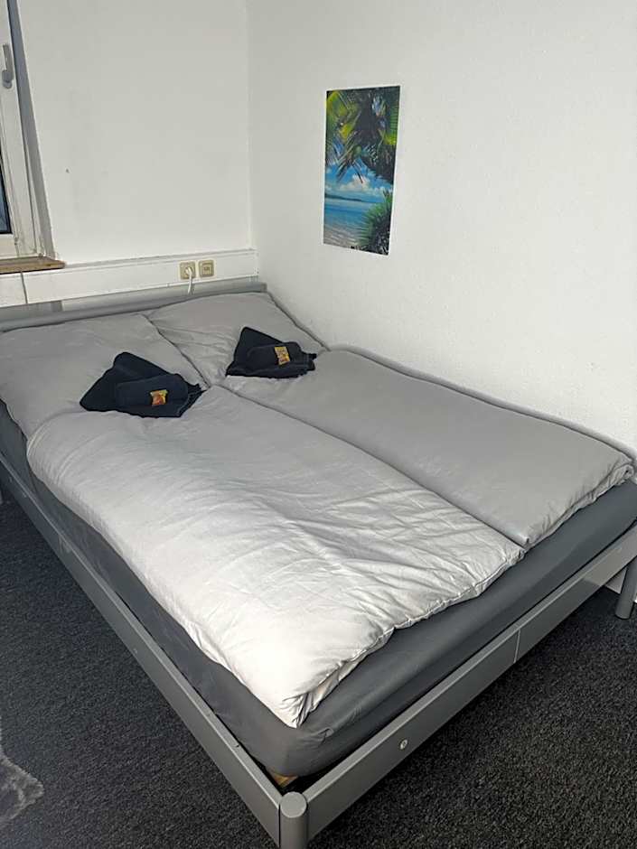 Pott Hostel - Essen Steele