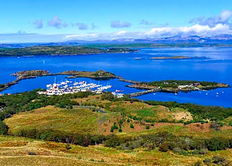 Loch Shuna Lodges