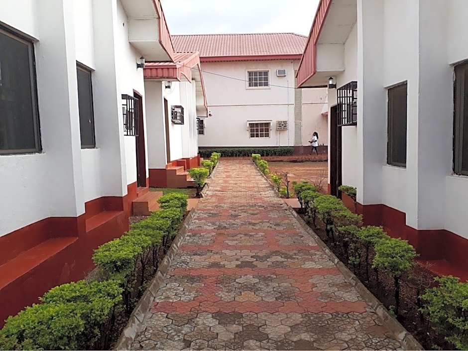 Filbon Hotel & Gardens