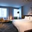 Renaissance by Marriott Montreal Downtown Hotel