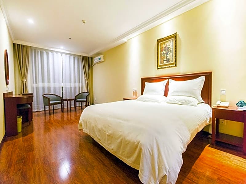 GreenTree Inn Xuzhou High Speed Railway Zhangqian Square Business Hotel