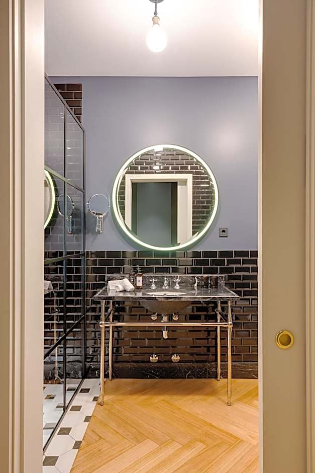 Portie Deluxe Suites by DA'HOME