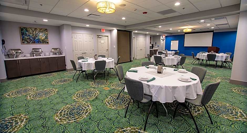 Holiday Inn Knoxville N - Merchant Drive By IHG