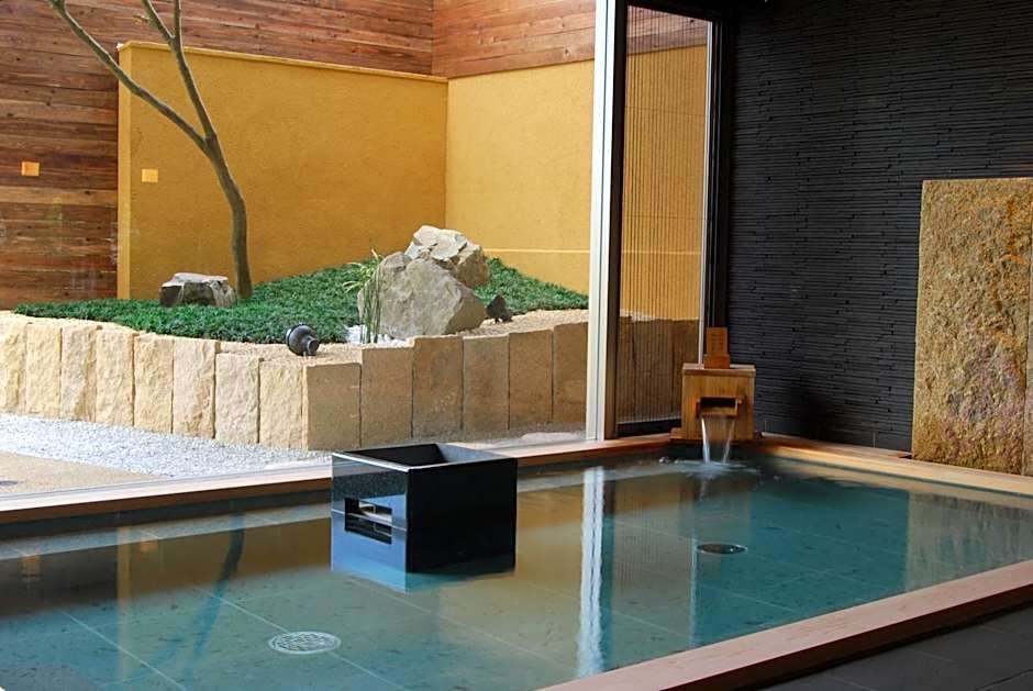 山荘 風の杜 Sanso Kazenomori