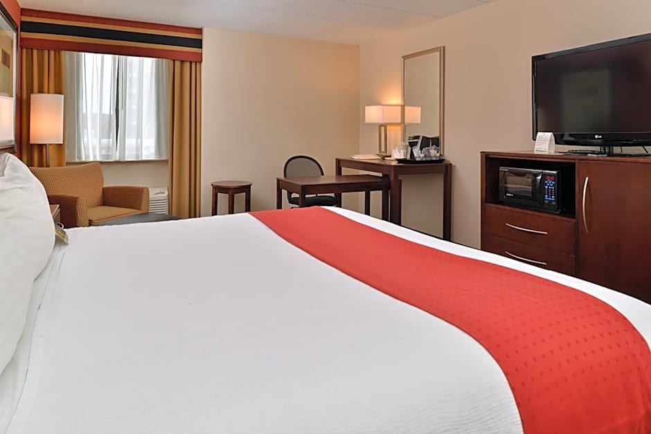 Holiday Inn New London By IHG