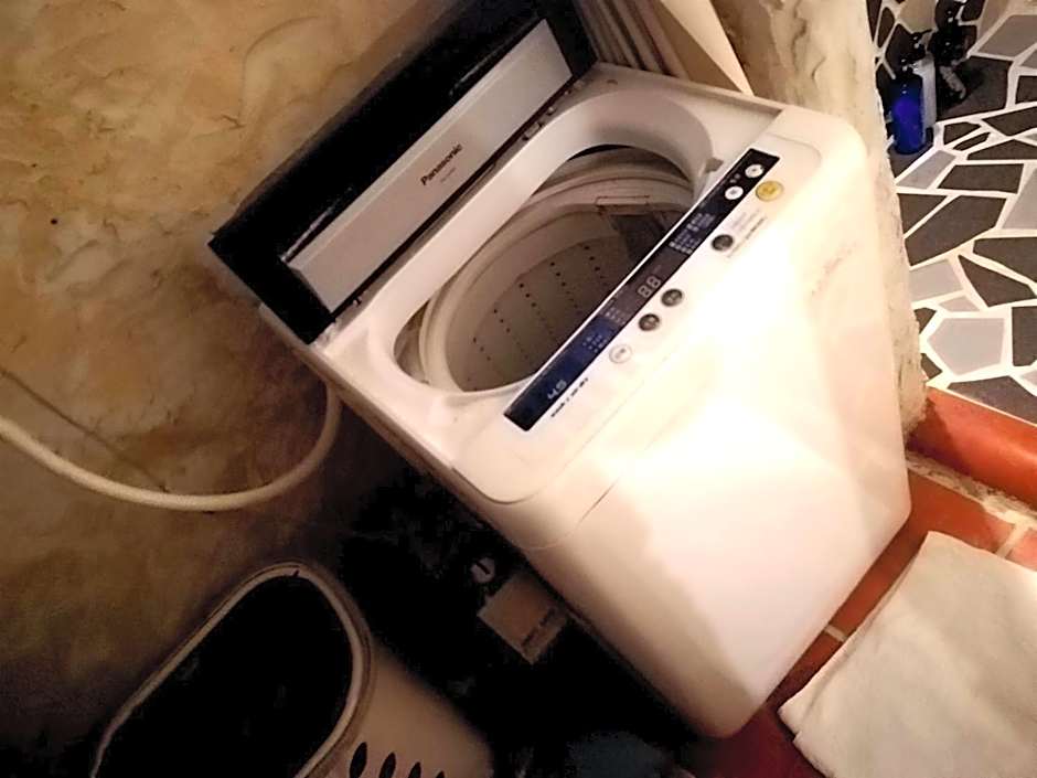 Taketomijima Guesthouse and je Taime