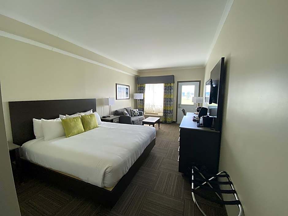 Photo 1 of 5 of 1 King Bed