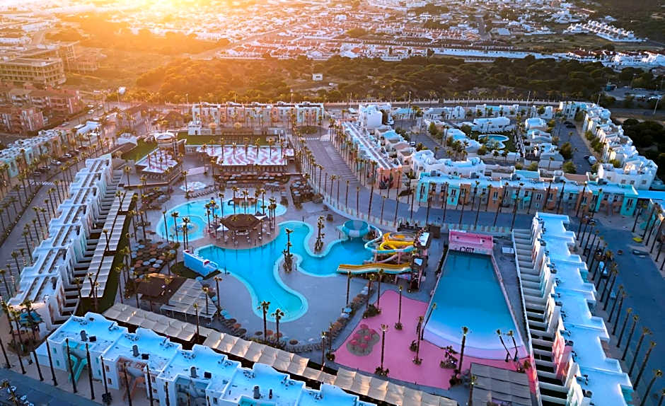 On City Resort The Hotel photo 30