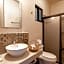 Hotel Colonial Zaci by GuruHotel