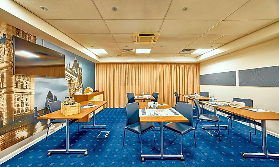 Holiday Inn Express London Stratford By IHG