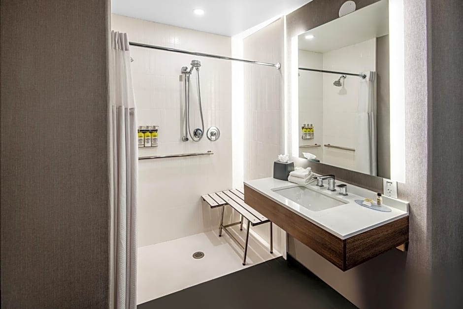 Staybridge Suites Phoenix-Glendale By IHG