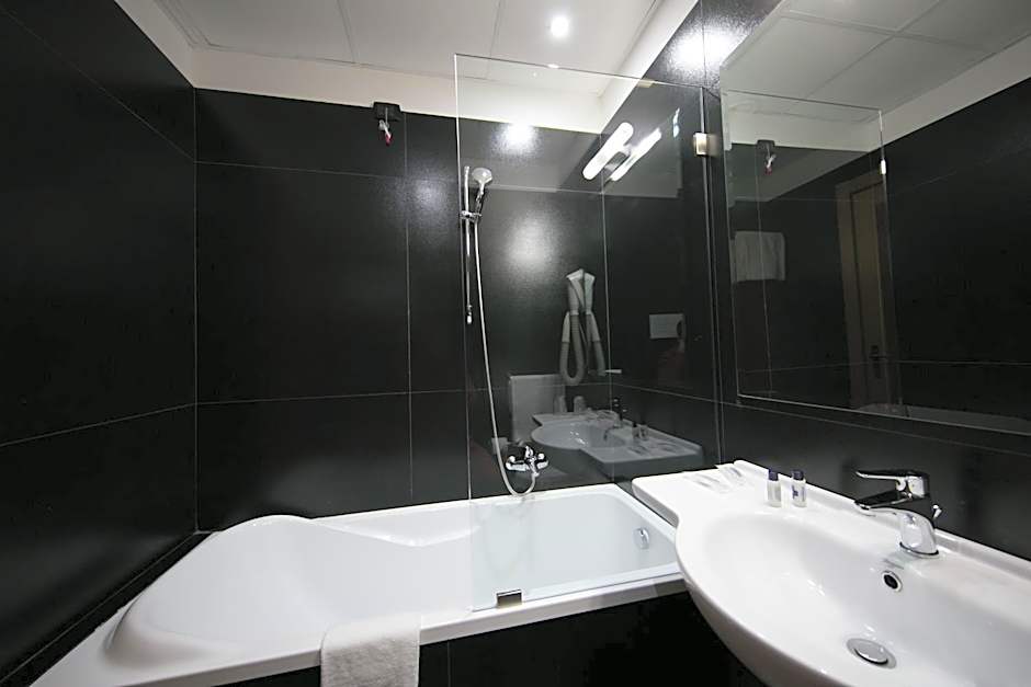 Mediterranea Hotel & Convention Center