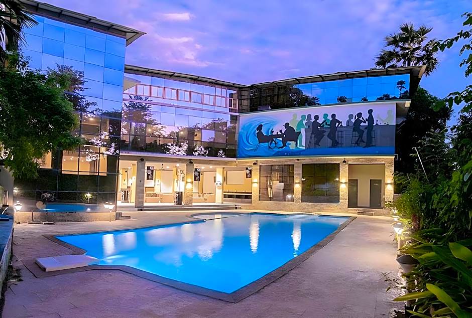 Silvanus Forest Retreat