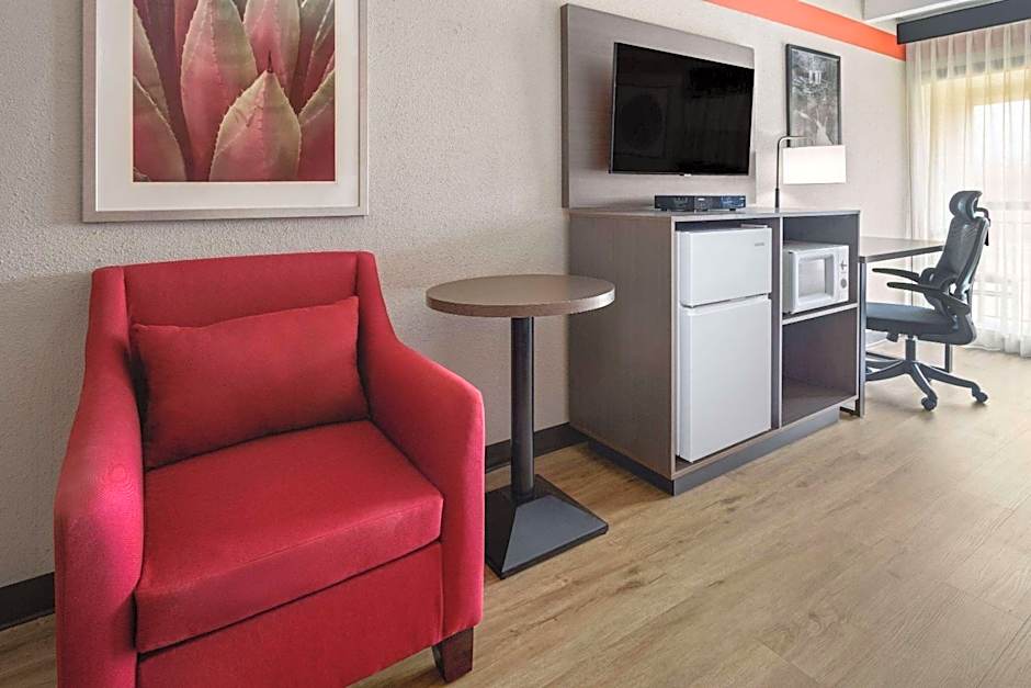 Ramada by Wyndham Parsippany