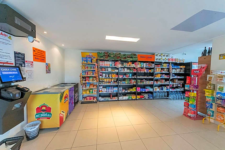 Apto moderno com piscina e academia QN1439