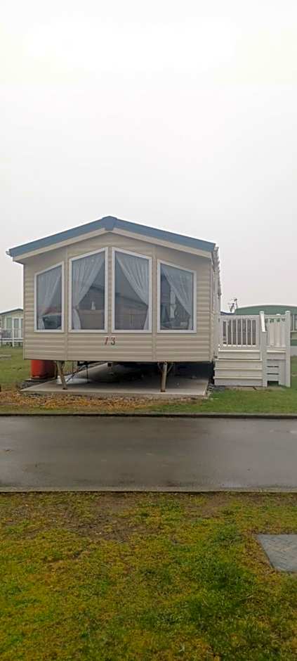 Caravan 73 snowdon summit 013