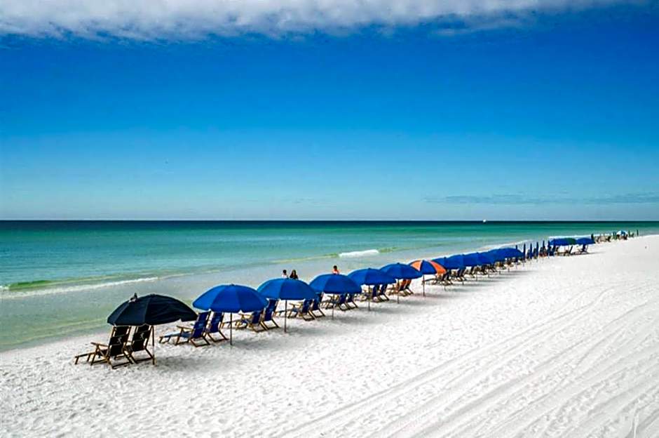 Beach Front Relaxing get away on beautiful Destin Emerald coast