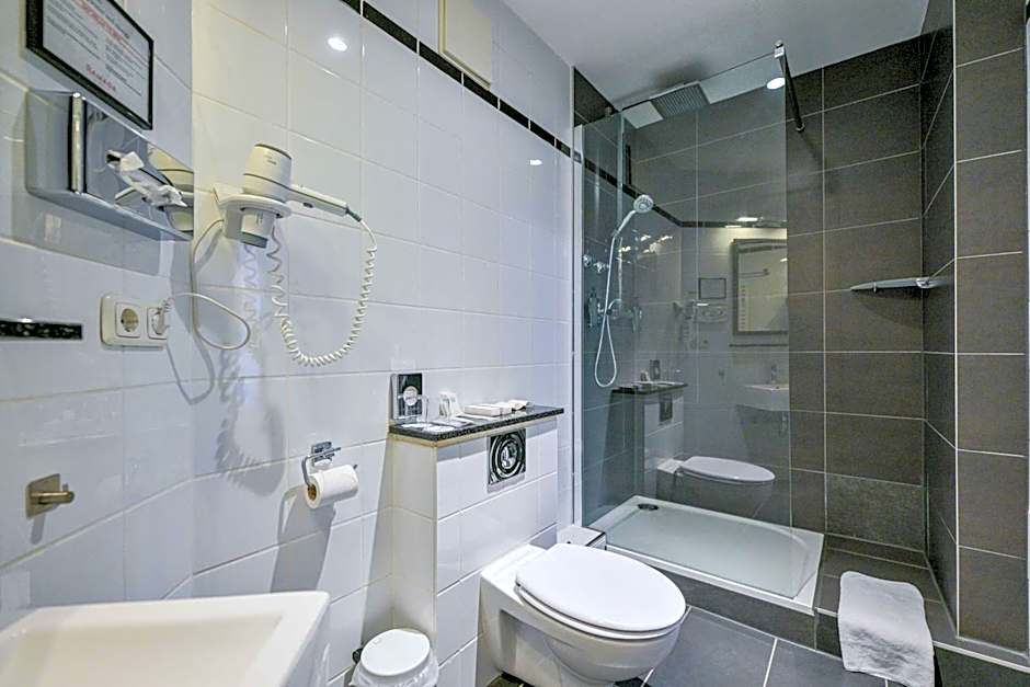 Ramada by Wyndham Frankfurt Central Station