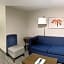 Holiday Inn Express & Suites Marquette, an IHG Hotel