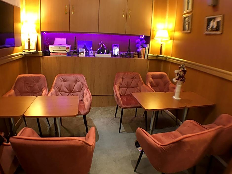 Le Nouvel Hotel Du Theatre